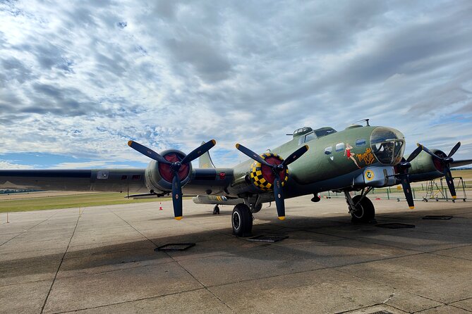Duxford IWM Air Museum Private Car Day Trip London Hotel Pickup - Who should book this private IWM Duxford day trip
