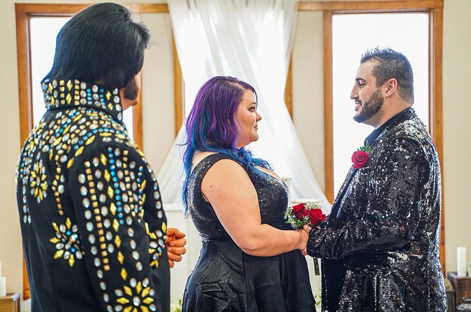 Elvis Wedding at The Little Vegas Chapel including Limousine Transportation - Price and value: $565 per group is the base, not the finish