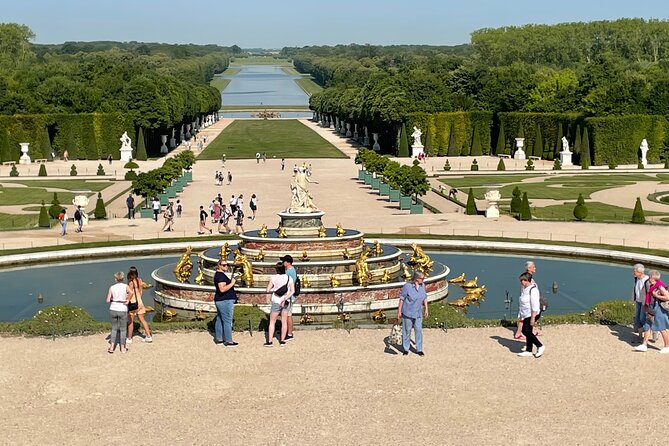 Excursion CHATEAU DE VERSAILLES and GIVERNY in Limousine from Paris - Palace of Versailles: Great Apartments, Hall of Mirrors, and Louis XV’s Rooms
