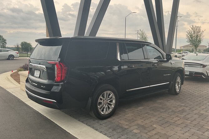First class limo in Nashville, Tennessee luxury car - First-Class Limo in Nashville: Who It’s For and What You’re Buying