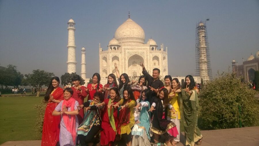 From Delhi : Taj Mahal and Agra Fort Tour By Private Car - Agra Fort in One Hour: Red Sandstone and Mughal Power