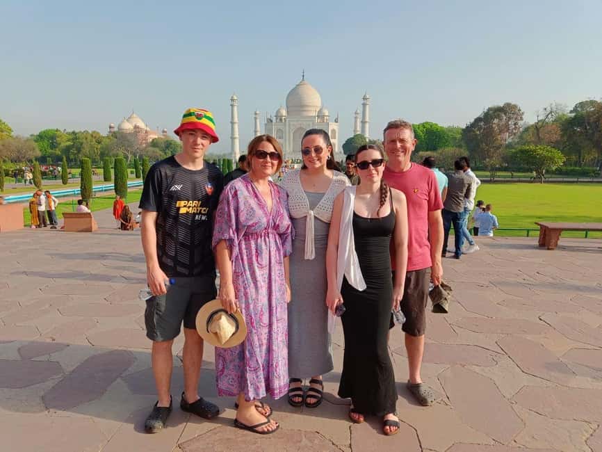 From Delhi: Taj Mahal Luxury Day Tour By Superfast Train - A superfast Agra day without the usual chaos