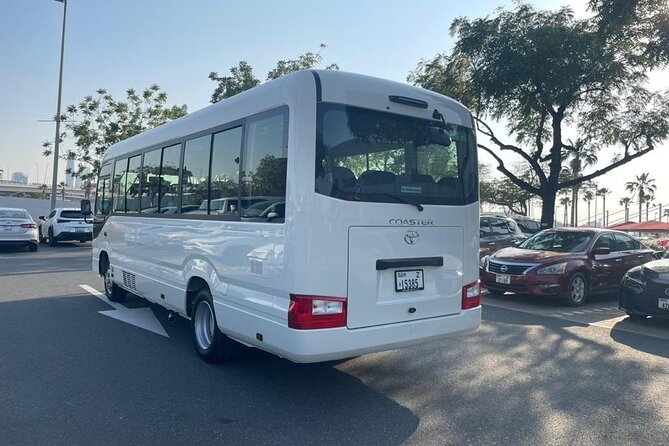 From Dubai: Private Chauffeur Service to Abu Dhabi - Abu Dhabi Corniche drive-by: the easy “wow” that doesn’t cost time