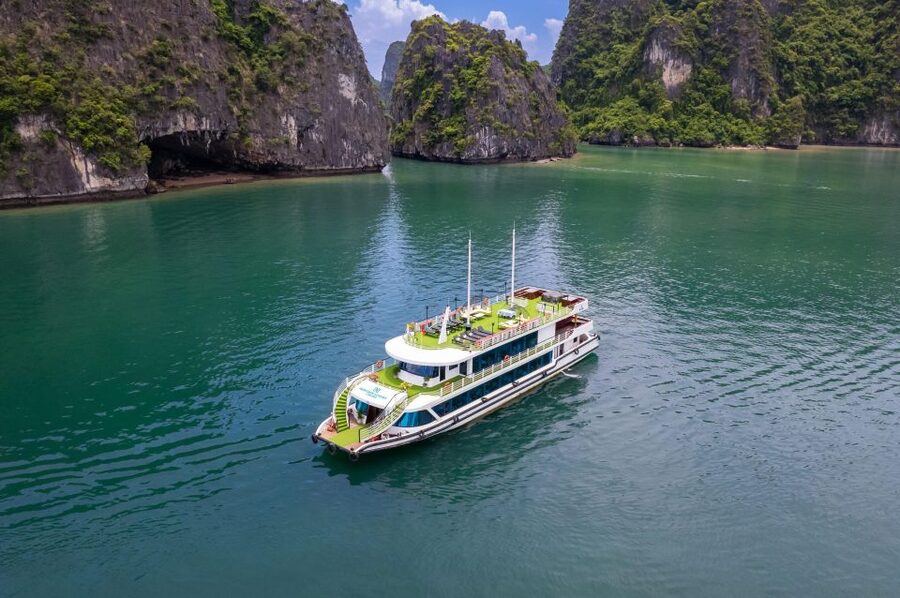 From Hanoi: 1-Day Halong 5-Star Cruise w/Jacuzzi & Limousine - Key Highlights You’ll Actually Feel
