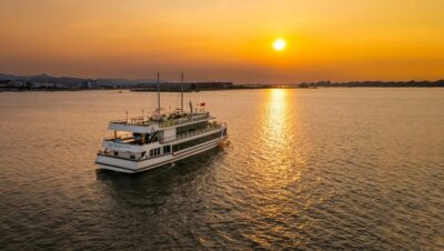 From Hanoi: 1-Day Halong 5-Star Cruise w/Jacuzzi & Limousine - Getting From Hanoi to Tuan Chau by Limousine Bus