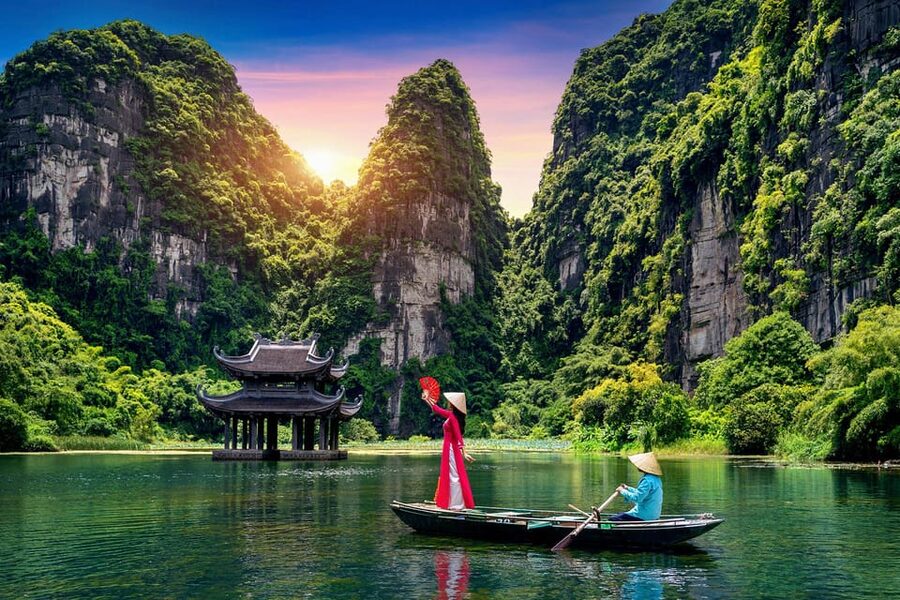 From Hanoi: 1-Day Private Car to Incense Village & Ninh Binh - Hoa Lu Ancient Capital: When Timing Allows You to Add More Vietnam