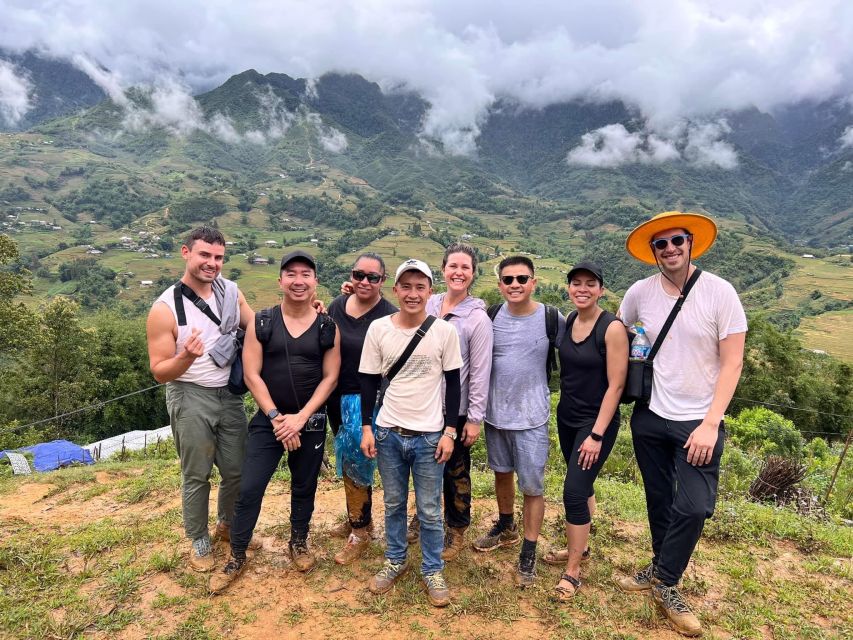From Hanoi: 2-Day Overnight Sapa Tour by Limousine - Sapa at night: dinner, roasted snacks, and shopping with a plan