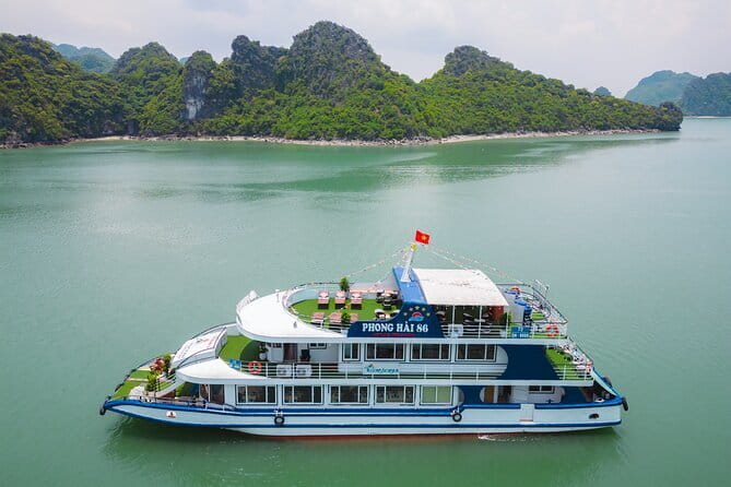 From Hanoi- Halong Bay 1 Day Save Cost With Limousine Bus Option - Seafood lunch onboard: good value, simple and practical