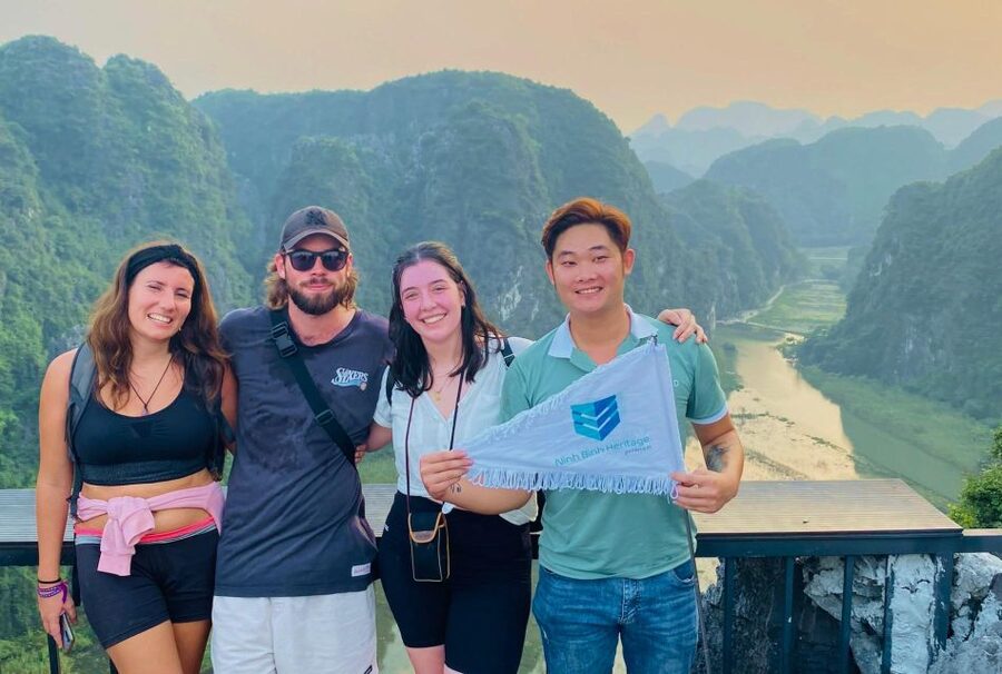 From Hanoi: Hoa Lu-Trang An-Mua Cave Luxury Trip w/Limousine - Hanoi to Ninh Binh by limousine: comfort, timing, and small perks