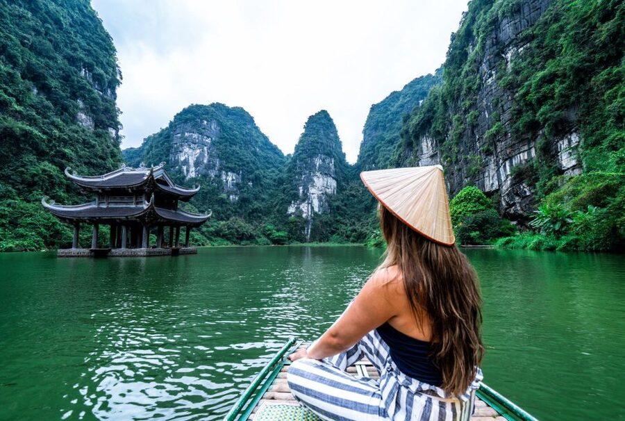 From Hanoi: Hoa Lu-Trang An-Mua Cave Luxury Trip w/Limousine - Lunch at Ninh Binh Heritage: a buffet that keeps you fueled