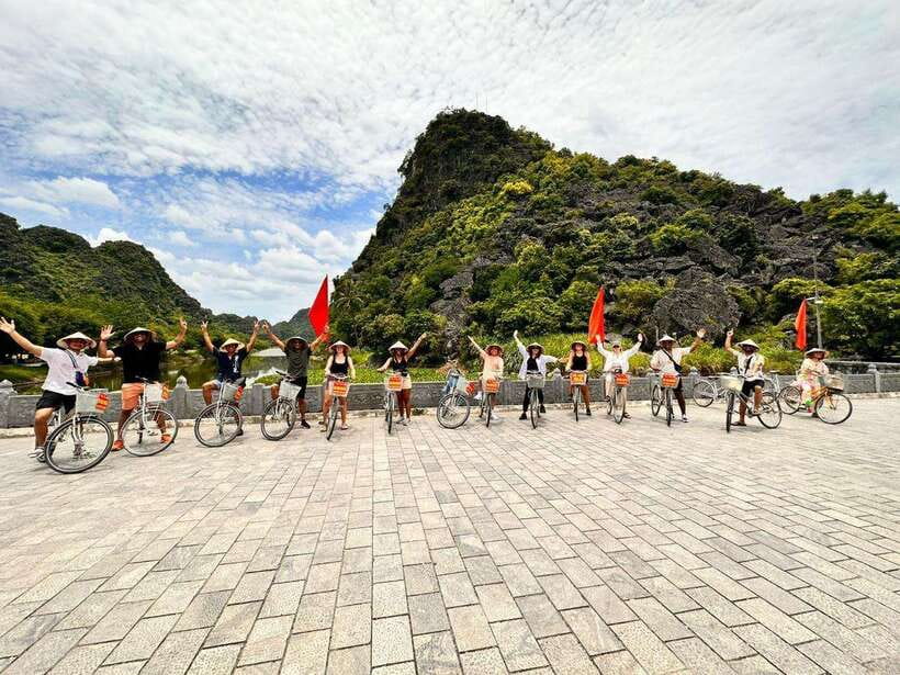 From Hanoi: Ninh Binh, Hoa Lu, Tam Coc, & Mua Cave Day-Trip - How the full-day Ninh Binh flow works from Hanoi