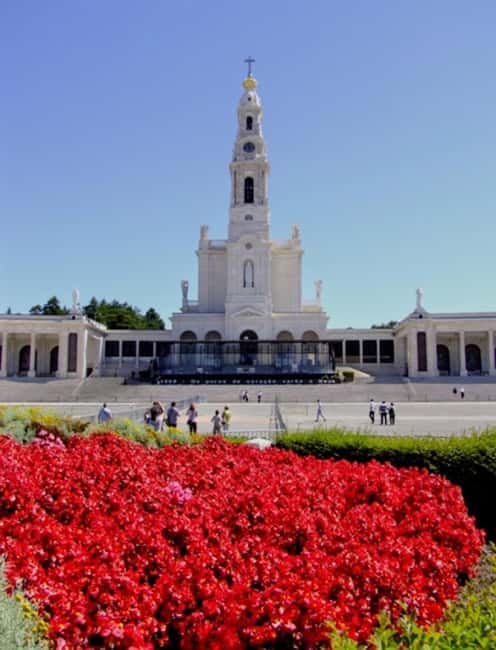 From Lisbon: Private Car Tour to Fátima and Mira de Aires - Mira de Aire and Fátima in one long day from Lisbon