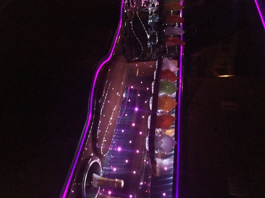 From Manhattan: Private Brooklyn Christmas Tour by Limousine - How the Driver Adds Value (Even Without a Tour Guide)