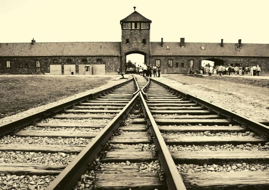 From Warsaw: Auschwitz Day Tour by Private Car with Lunch - Lunch in Oswiecim: a needed reset before you head back