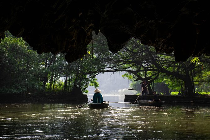 Full day Hoa Lu, Tam Coc and Mua Cave by Limousine from Hanoi - Mua Cave (Dancing Cave): nearly 500 steps and the view payoff