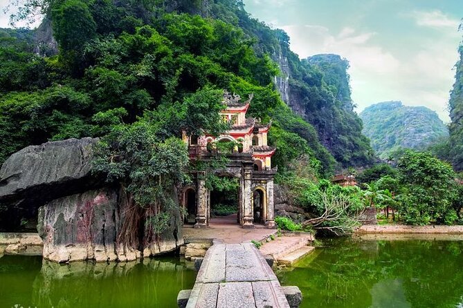 Full Day Hoa Lu Tam Coc Excursion from Hanoi by Limousine - Hanoi Opera House Pickup and the Limousine Advantage