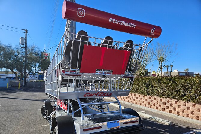 Giant Shopping Cart Limo Ride in Las Vegas - Bellagio Fountains cruise-by: where timing matters for photos