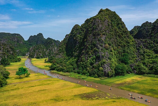 Guided Full Day Ninh Binh Small Group Tour by Limousine - Hoa Lu Temple at mid-afternoon: history context, architecture, and dynasties