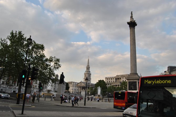 Half-Day Private Chauffeur-Driven Tour of London - Buckingham Palace outside and Trafalgar Square: big views, easy flow