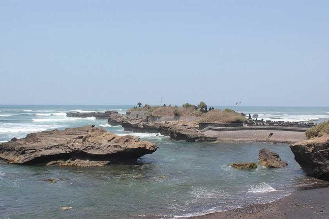 Half-Day Taman Ayun UNESCO and Tanah Lot Temple with private Car - Key things that make this tour work