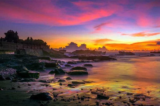 Half-Day Taman Ayun UNESCO and Tanah Lot Temple with private Car - Timing tips for Tanah Lot photos (without turning it into a scramble)