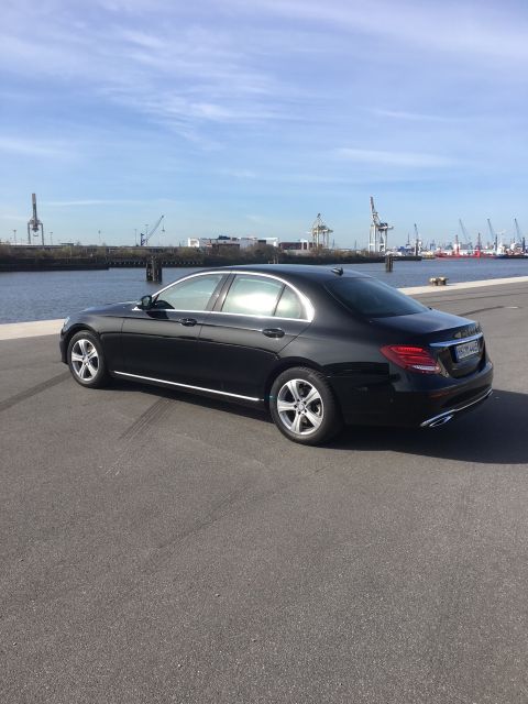 Hamburg: 3-Hour Limousine Tour with Driver-Guide - Hidden Gems and Flexible Route Choices
