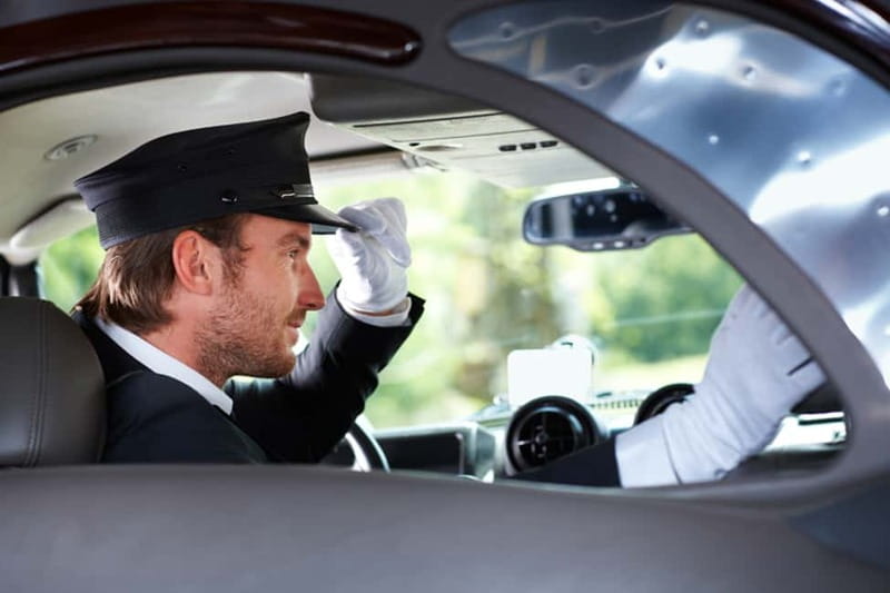 Hamburg: Exclusive Tour by Limousine with Chauffeur - Key points that make this Hamburg limousine tour work
