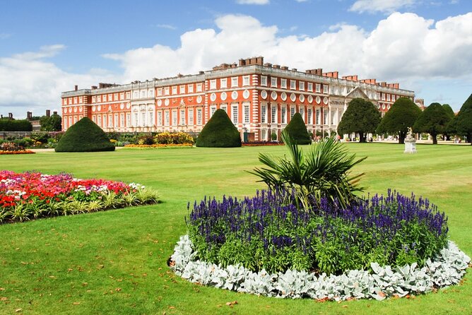 Hampton Court Palace & Windsor Castle Private Car Tour from London - Timing the day: why 8 hours works better than you think