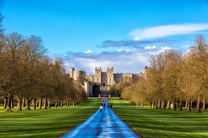 Hampton Court Palace & Windsor Castle Private Car Tour from London - Should you book this Hampton Court and Windsor private car tour?