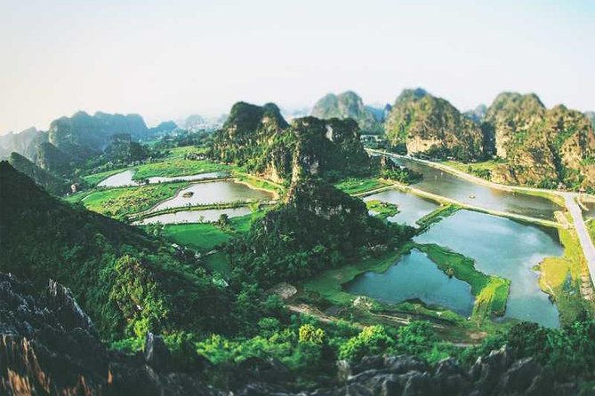 Hanoi - Hoa Lu - Tam Coc - Mua Cave - 1 Day Tour. By Luxury Limousine From Hanoi - Mua Cave and the view from Mua Island: the climb you remember