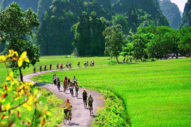 Hanoi - Hoa Lu - Tam Coc - Mua Cave - 1 Day Tour. By Luxury Limousine From Hanoi - Who this tour suits best (and who should think twice)