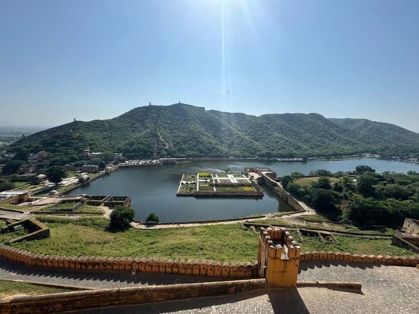 Highlights of Jaipur City on a Full Day Tour by Private Car - Jal Mahal on Man Sagar Lake: the photo stop that feels like a pause button