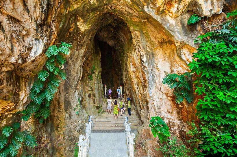 Hoi An/Da Nang: My Son Sanctuary - Golden Bridge by Car - Why this private car day from Da Nang makes sense