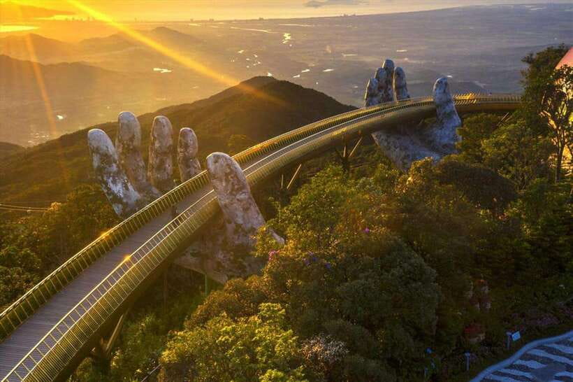 Hoi An: Private Car to Hue with Multi Sightseeing Stops - Golden Bridge at Bà Nà Hills: time matters more than you think