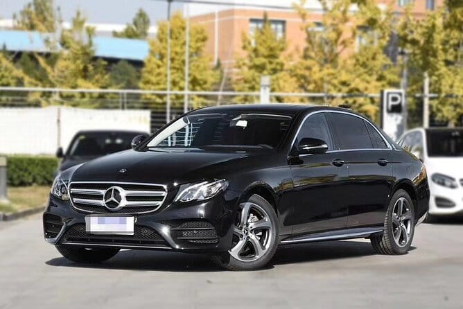 Hong Kong Airport Chauffeur Service, Hong Kong Airport Transfer - Waiting Time, Flight Delays, and Where You Might Trip Up
