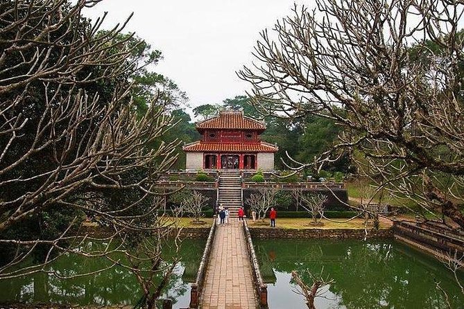 Hue City Sightseeing Private Car with English Speaking Driver - Private car in Hue: why it’s the smart move