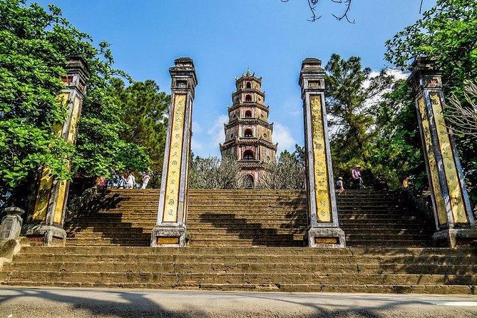 Hue City Sightseeing Private Car with English Speaking Driver - Royal tombs in Hue: how to choose between Tu Duc, Minh Mang, Khai Dinh, Gia Long, and Dong Khanh