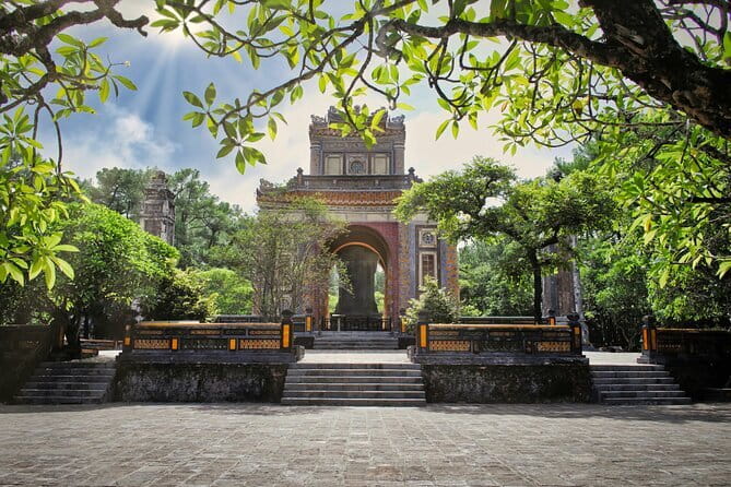 Hue City Tour by Private Car & English-Speaking Driver - Why This Hue Day Works: Tombs, Pagoda, and the Citadel