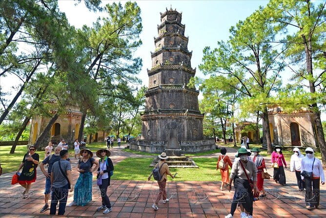 Hue City Tour by Private Car & English-Speaking Driver - Stop 1: Minh Mang Tomb and Its Royal Landscape Plan