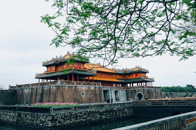 Hue City Tour by Private Car & English-Speaking Driver - Getting Picked Up and Moving Efficiently by Private Car