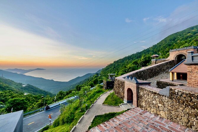 Hue: Private Car To Hoi An or Vice Versa with Many Options - Private Car Hue to Hoi An: Fast, Quiet, and Carefully Driven