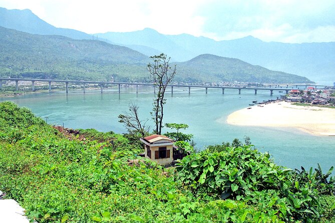 Hue To Hoi An by Private Car via Hai Van Pass, Golden Bridge - Lap An Lagoon and Lang Co Beach breaks: quick resets for your camera and legs