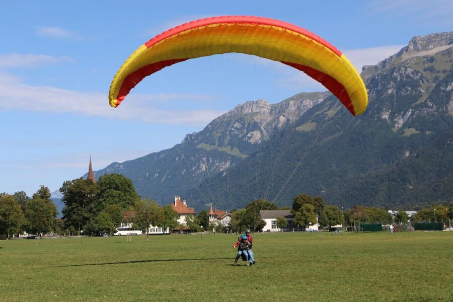 Interlaken: Highlights Tour with a Local by Private Car - From castles to bridges: smaller stops that add up