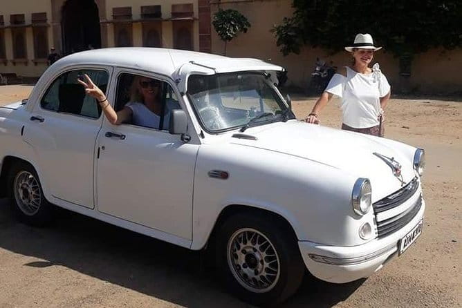 Jaipur sightseeing by private car with guide - Why a private car beats DIY in Jaipur