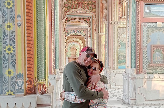 Jaipur Sightseeing & Shopping Tour by Private Car with Guide - Getting Started in Jaipur With Hotel Pickup and a Private Car
