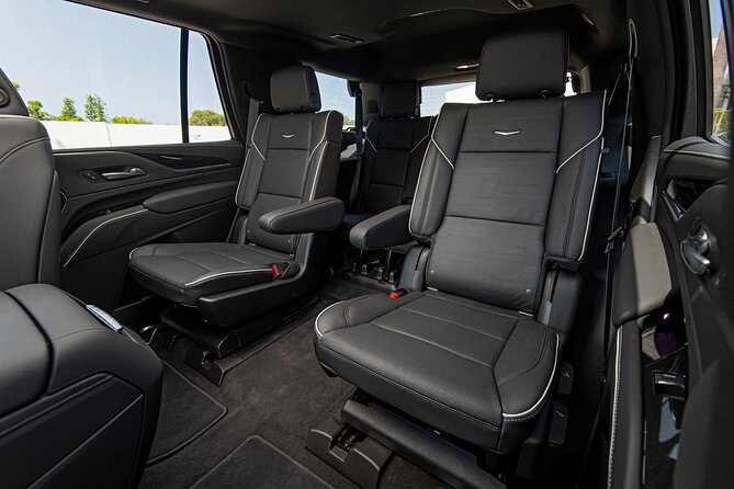 JFK AIRPORT LIMO | JFK To Manhattan Transfer With a Stretch Limo - Stretch limo perks: champagne, cold drinks, WiFi