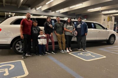 JFK Airport Limo Pick-up With Extra One Hour NYC Limo Sightseeing Tour - Drinks in the limo: a small perk that helps after flying