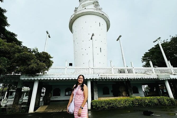 Kandy City Tour & Famous Ambuluwawa Tower with Friendly Chauffeur - Why a private Kandy day beats DIY transport