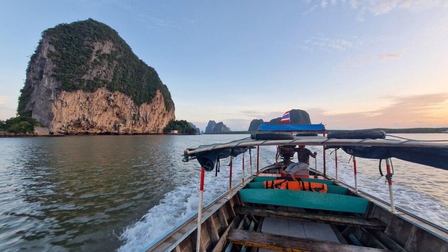 Khao Lak: Private Tour James Bond, Ko Panyi & Samet Nangshe - Koh Panyee Floating Village: Buffet Lunch and Real Walkabout Time
