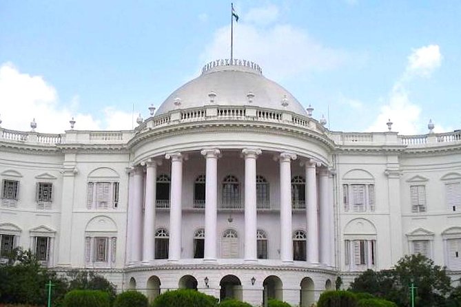 Kolkata tour in private car with guide & lunch for immersive cultural experience - Indian Museum (Jadu Ghar): the included ticket that anchors the day